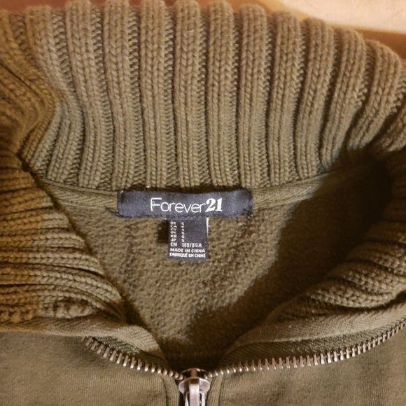 Forever 21 Fleece Sweater - Picture 3 of 7